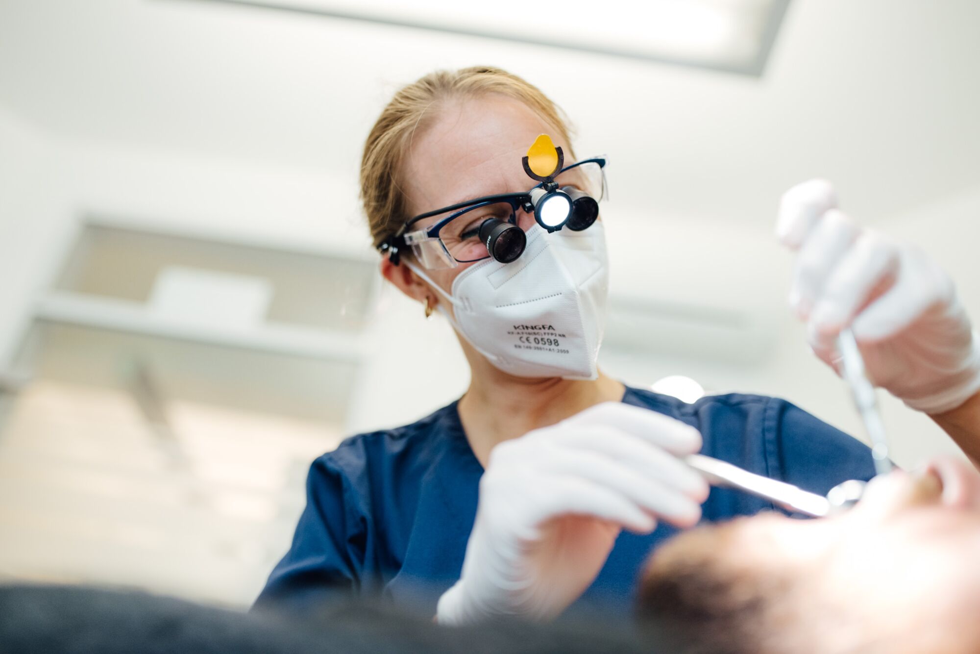 Zahnerhaltung Kariestherapie Restauration